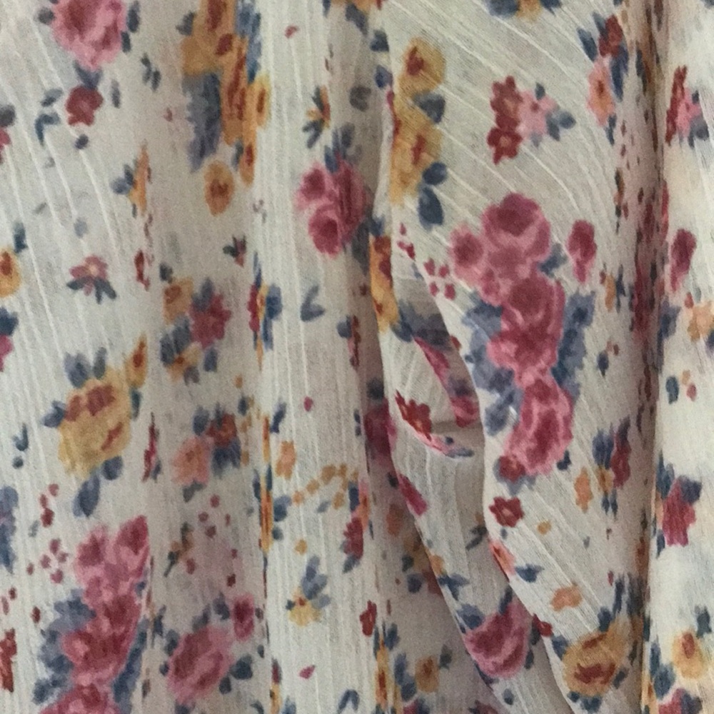 Pretty sweet cream color with flowers $ 5... - Picture 2 of 5